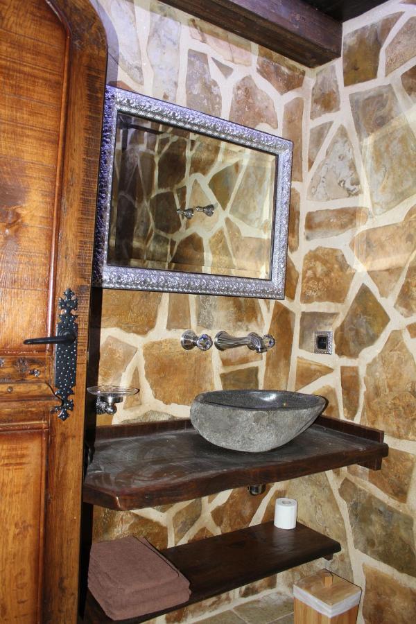 Auberge Toison D'Or Cette-Eygun Стая снимка